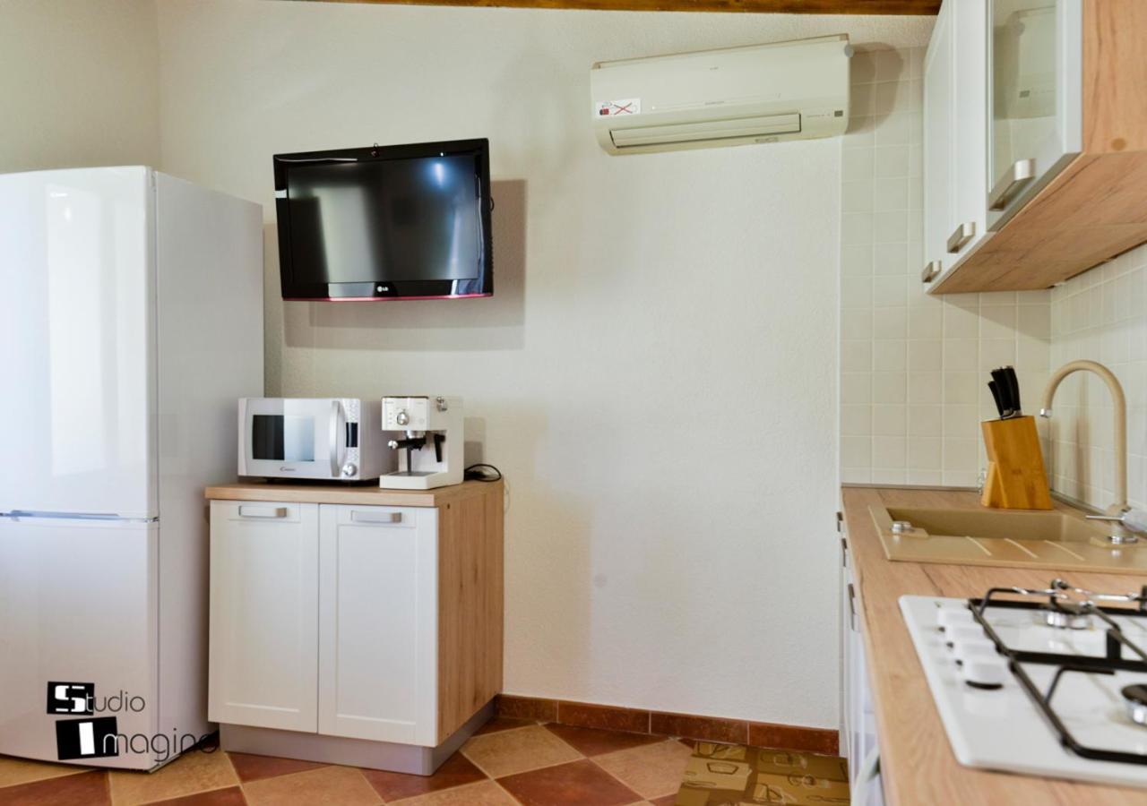Charming Stone Cottage By The Sea Umag Eksteriør bilde