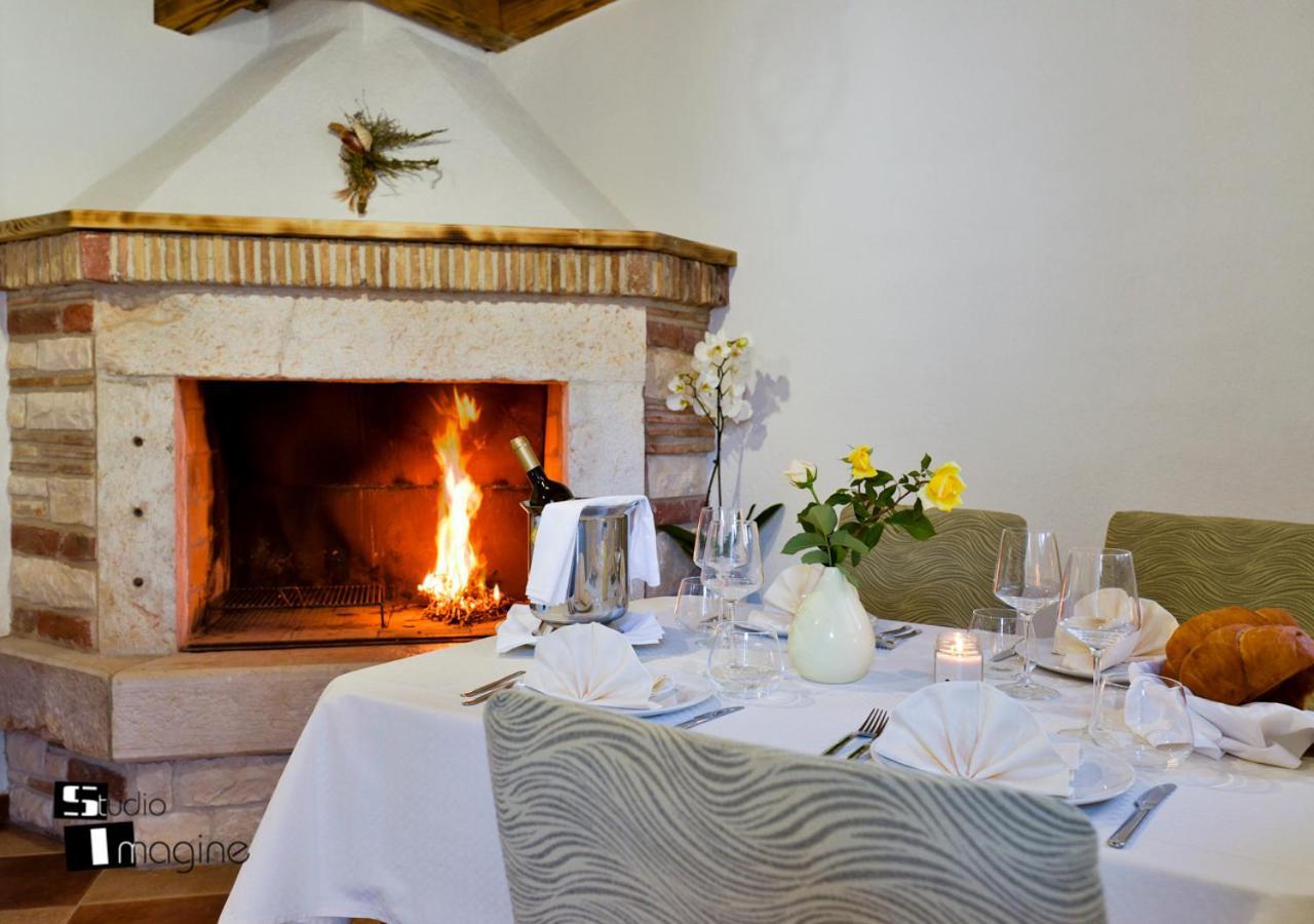 Charming Stone Cottage By The Sea Umag Eksteriør bilde