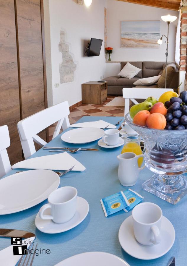 Charming Stone Cottage By The Sea Umag Eksteriør bilde