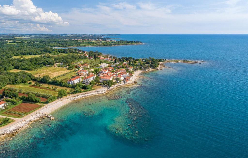 Charming Stone Cottage By The Sea Umag Eksteriør bilde
